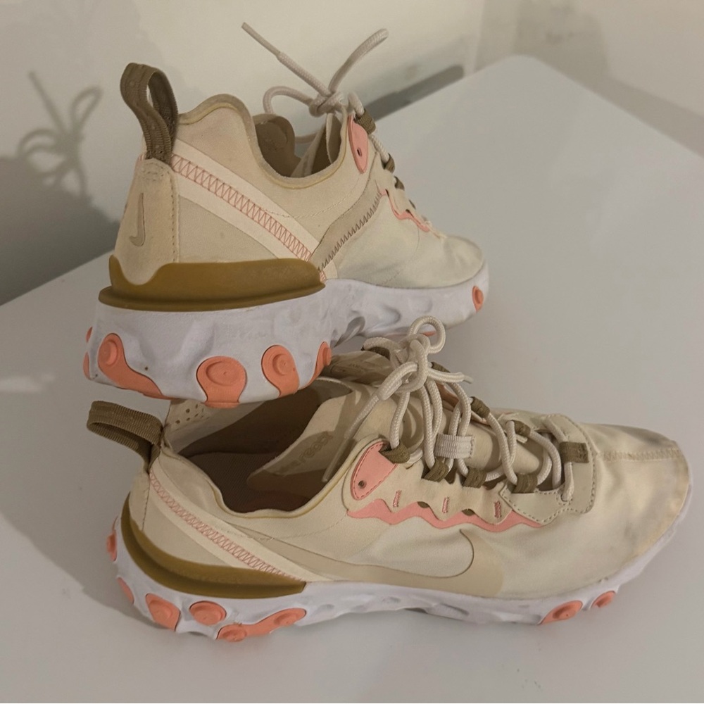 Nike Women’s React sneakers size 10